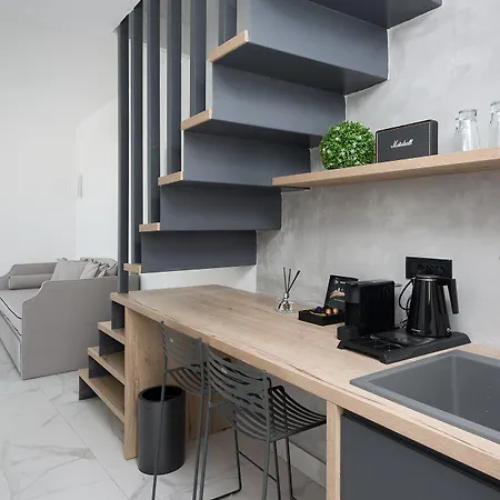 Apart-hotel Karat Vóthon