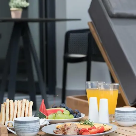 Apart-hotel Karat Vóthon