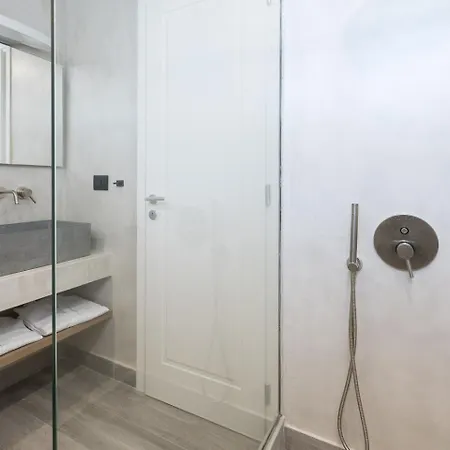 Karat Lägenhetshotell 4*