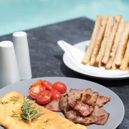 Lägenhetshotell Karat 4*