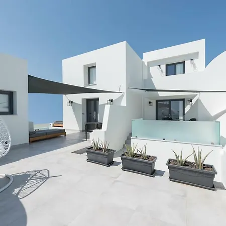 Karat Hotel apartamentowy Vóthon