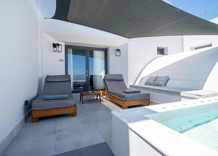 Karat Aparthotel Vóthon