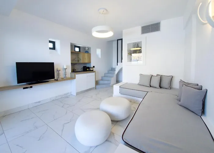 Karat Aparthotel Vóthon