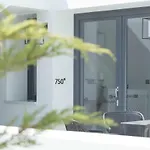 アパートホテル Karat