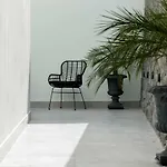 Karat アパートホテル