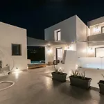 Karat アパートホテル