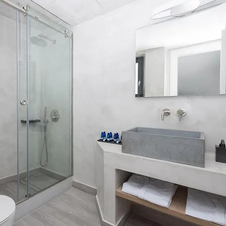 アパートホテル Karat Vóthon