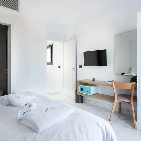 Karat Aparthotel Vóthon